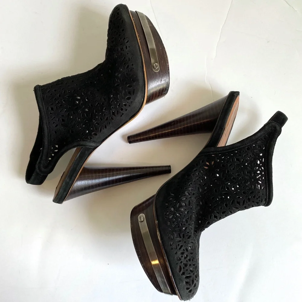 Elizabeth & James Suede Booties 8.5 Perforated Leather Platform Shoes Clogs